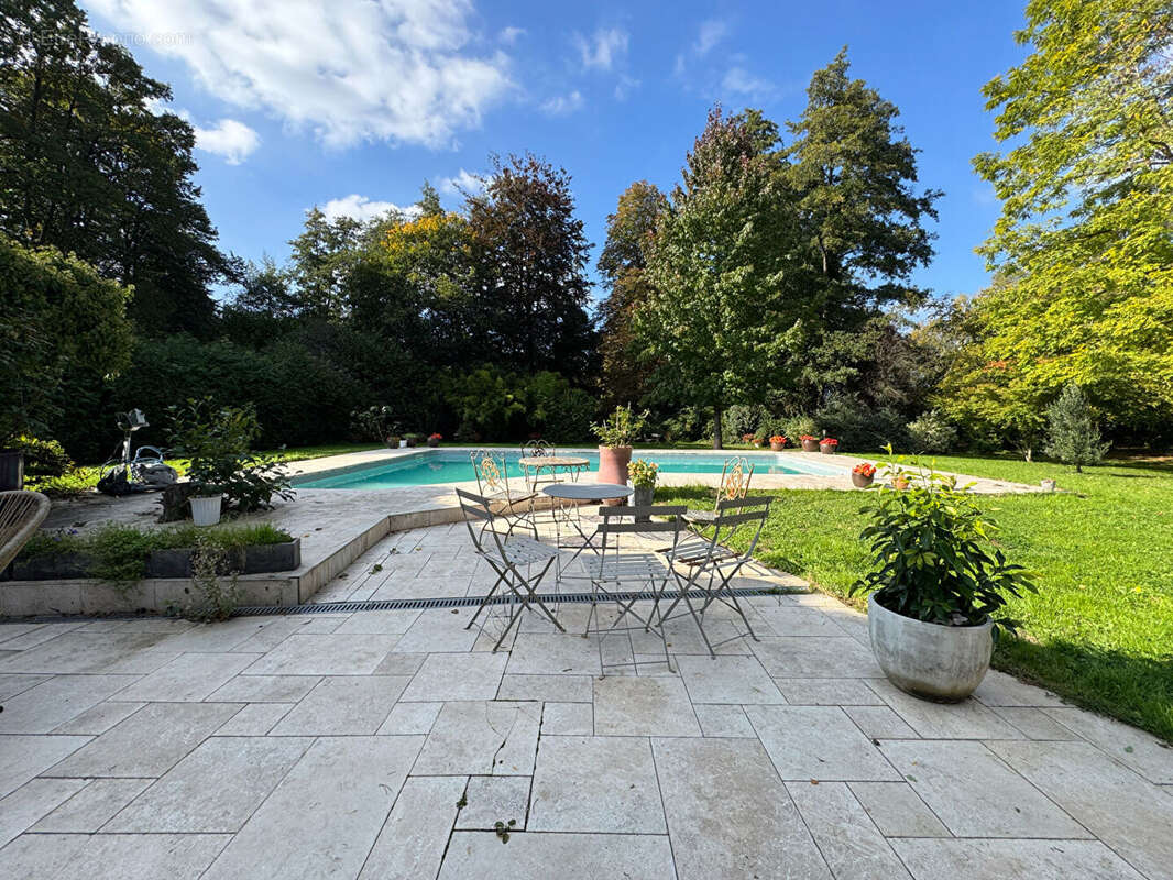 Maison à SAINT-REMY-L&#039;HONORE