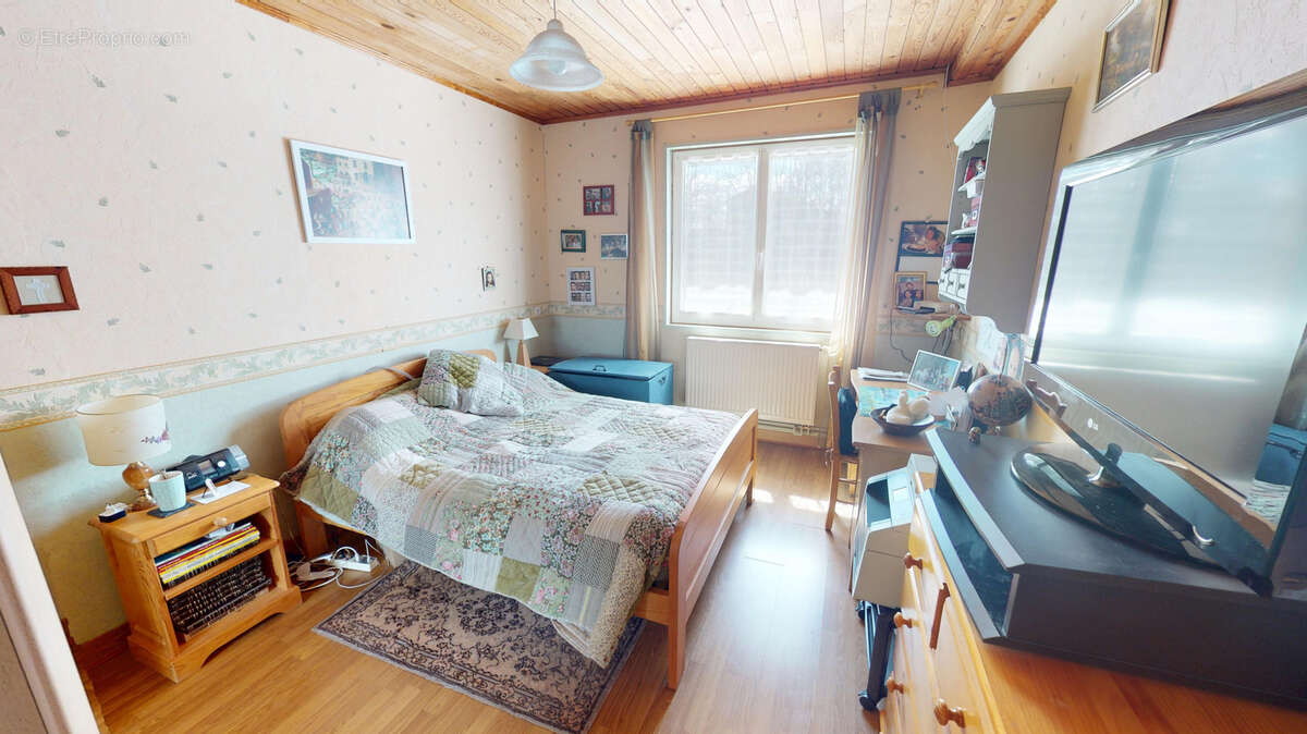 Maison à CRAPONNE-SUR-ARZON