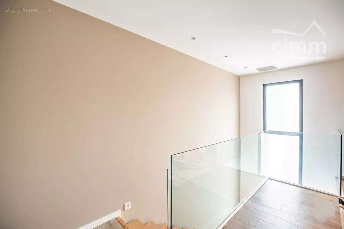 Maison à VAULX-EN-VELIN