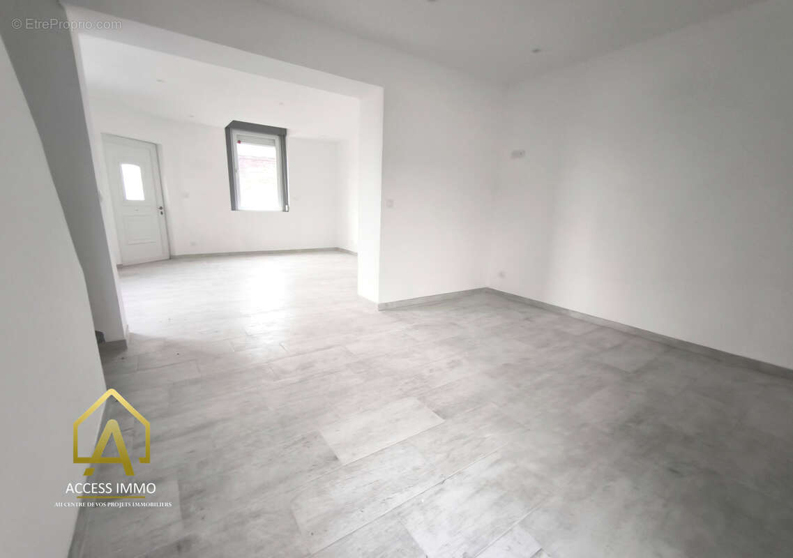 Maison à VIEUX-CONDE