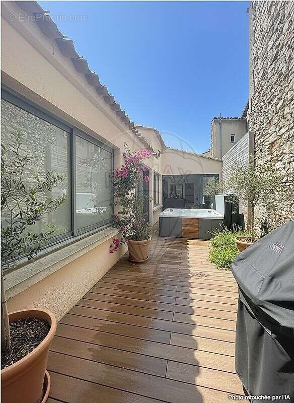 Maison à NIMES