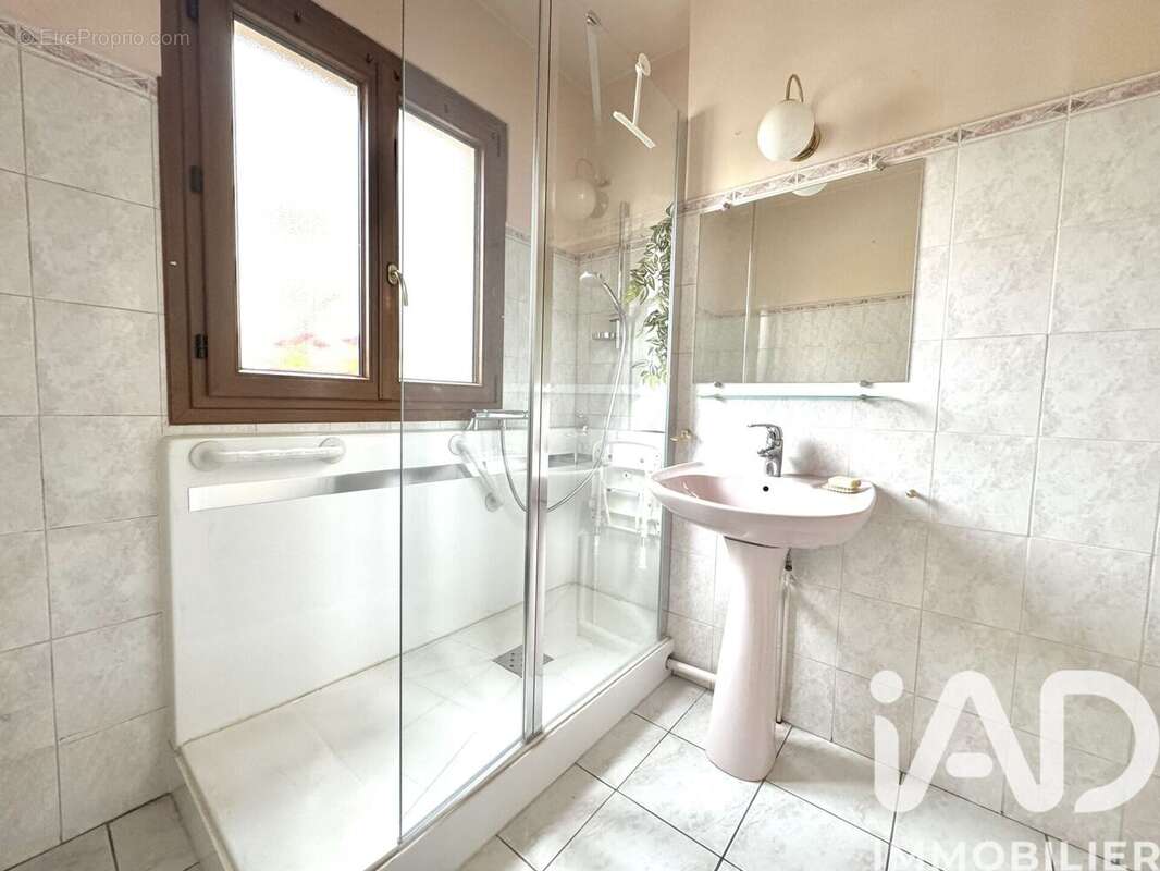 Photo 8 - Appartement à DRANCY