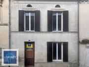 Maison à MONTLIEU-LA-GARDE