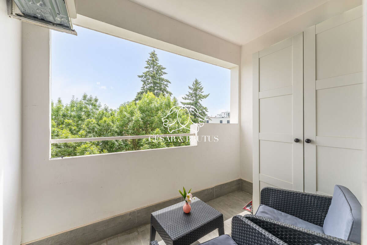 Appartement 77 m² à Saint-Priest  - photo 6