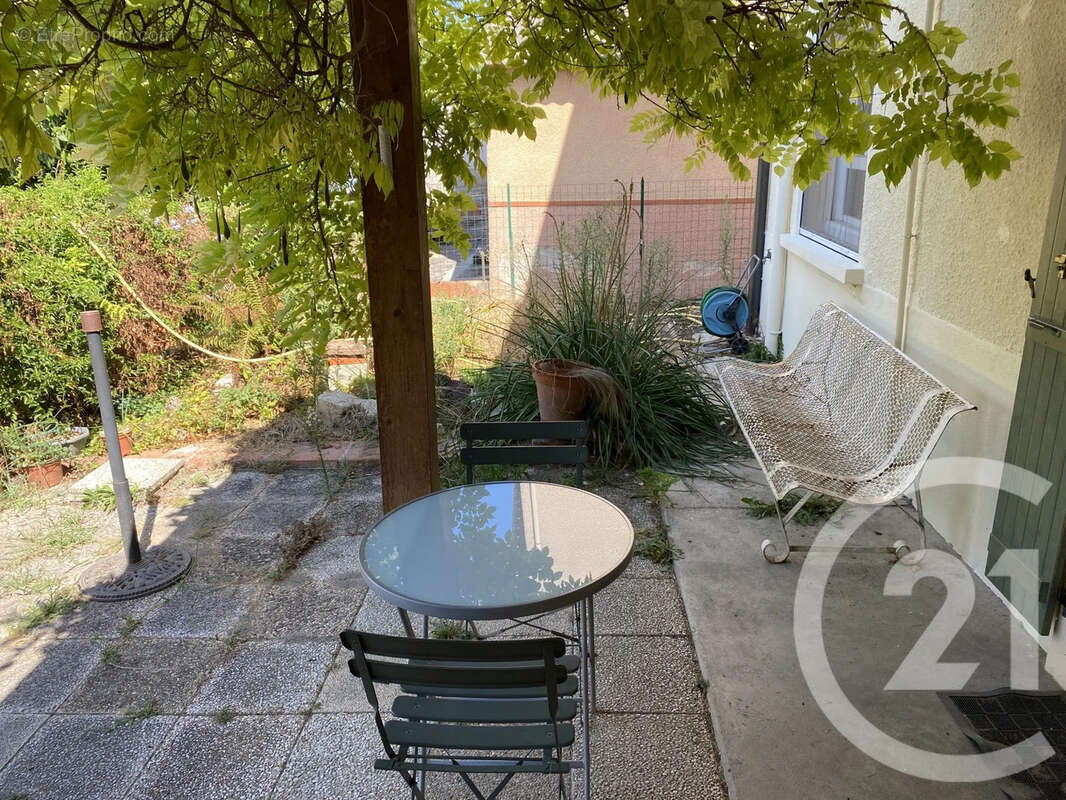 Maison 76 m² à Airoux  - photo 9