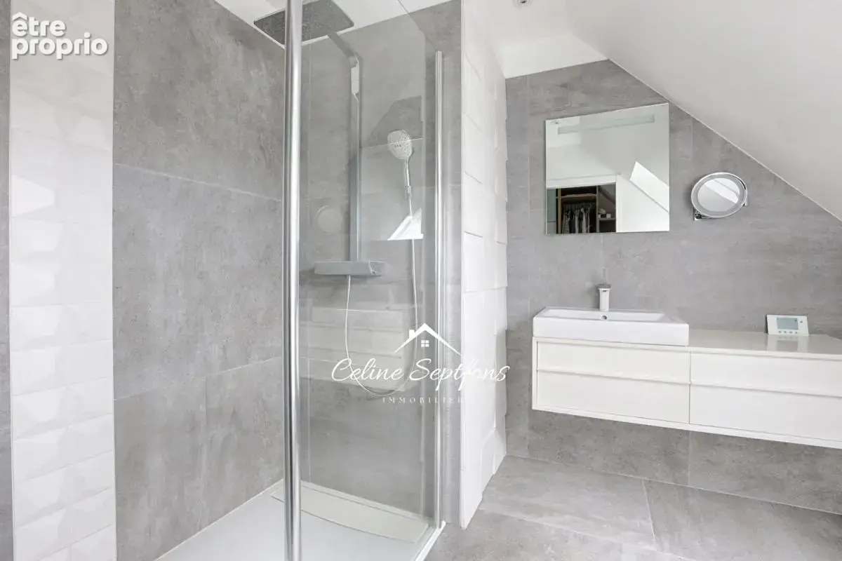 CHAMPCUEIL  Maison individuelle familiale de 140 m²  - 4 chambres, jardin, garage et sous-sol total - photo 8