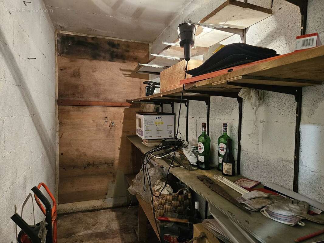 Appartement à SAINT-LAURENT-DU-VAR