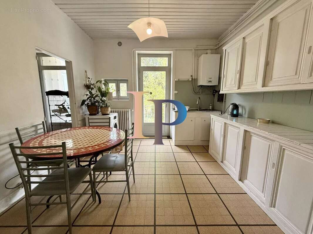 Maison au centre de charlieu - photo 5