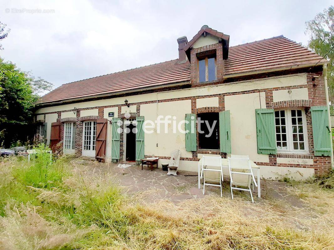 Maison à CHAMPROND-EN-GATINE