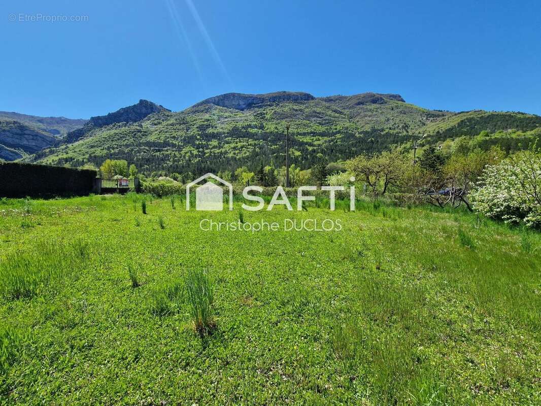 Terrain 600 m² à Valbelle  - photo 4