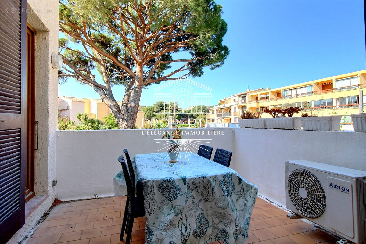 Appartement à BORMES-LES-MIMOSAS