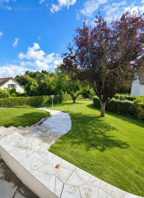 Maison Familiale de 6 pièces 140 m² et jardin de 1000 m2 ! - photo 14