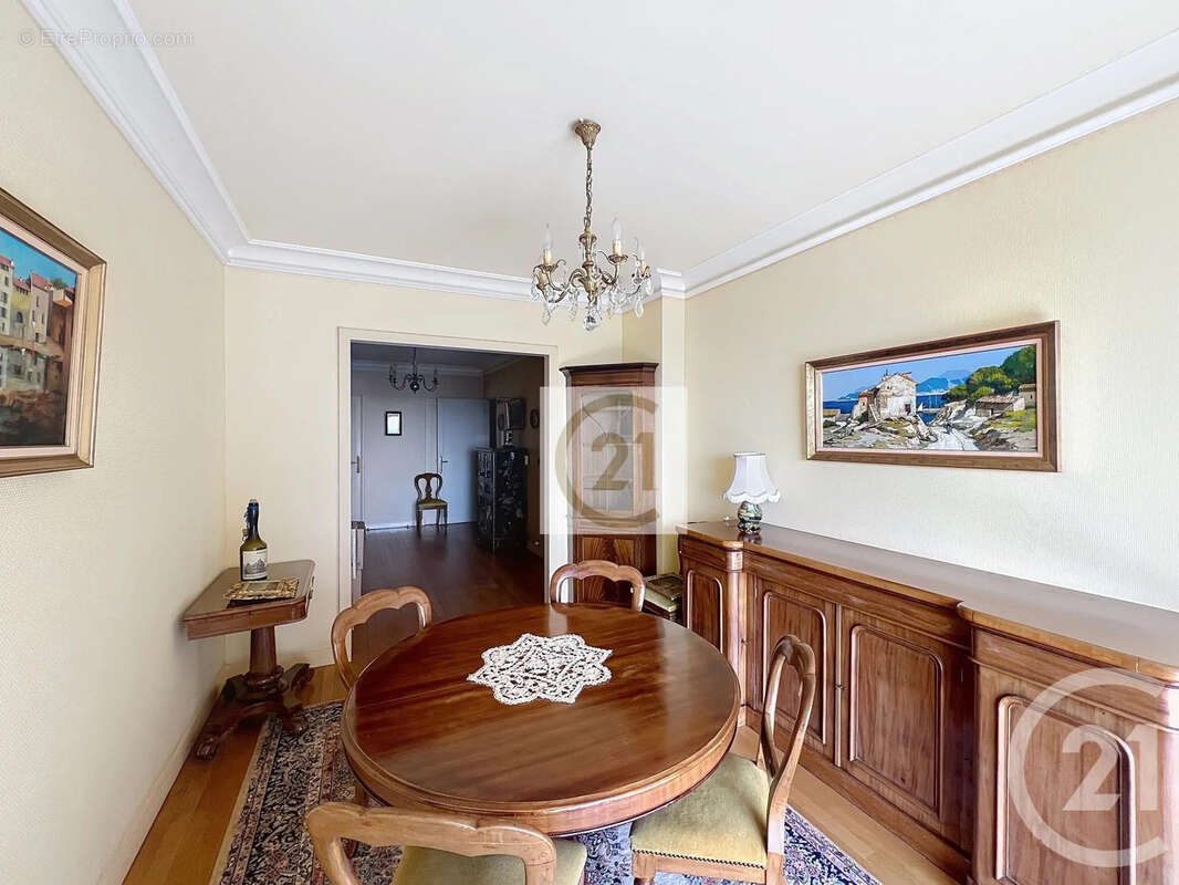 Appartement à SAINT-CLOUD