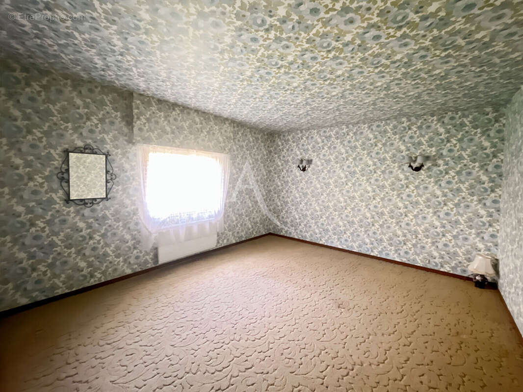 Maison à VAUX-SUR-SEINE