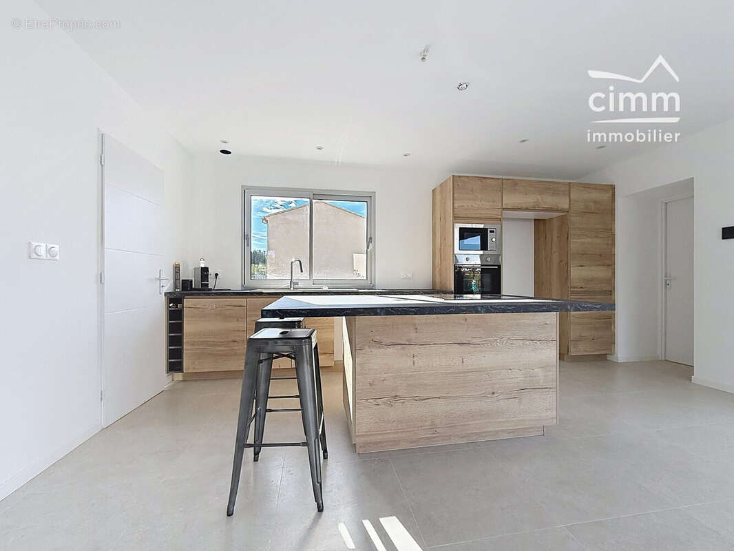 Maison 92 m² à Mazan  - photo 5