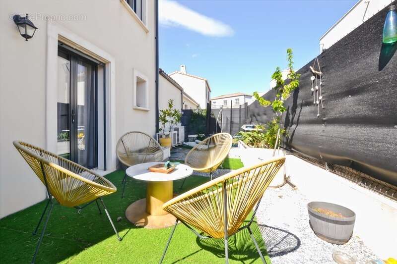 Maison à ESPONDEILHAN