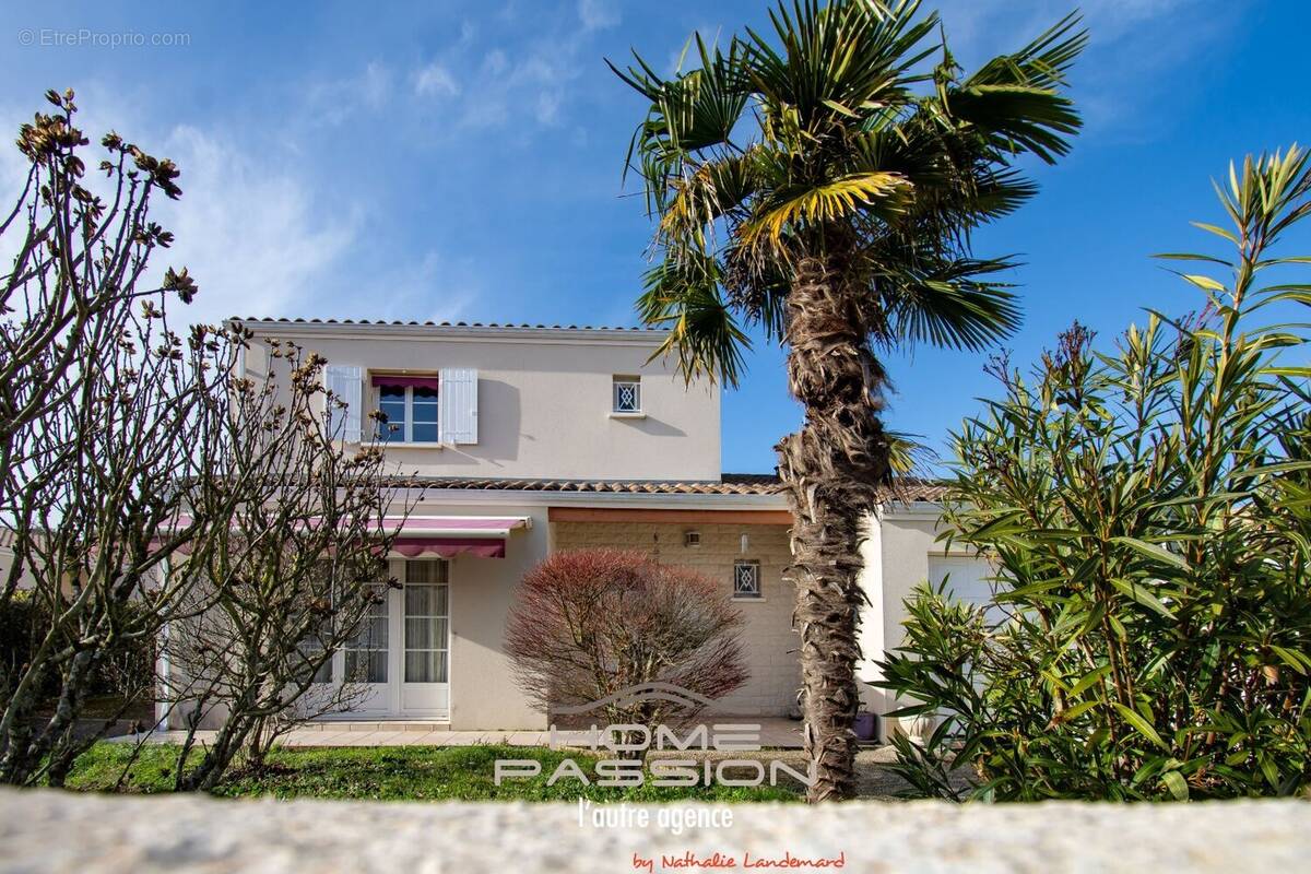 Maison à VAUX-SUR-MER
