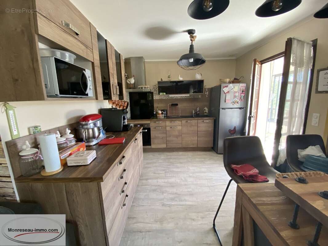 Maison à CHATEAUVIEUX