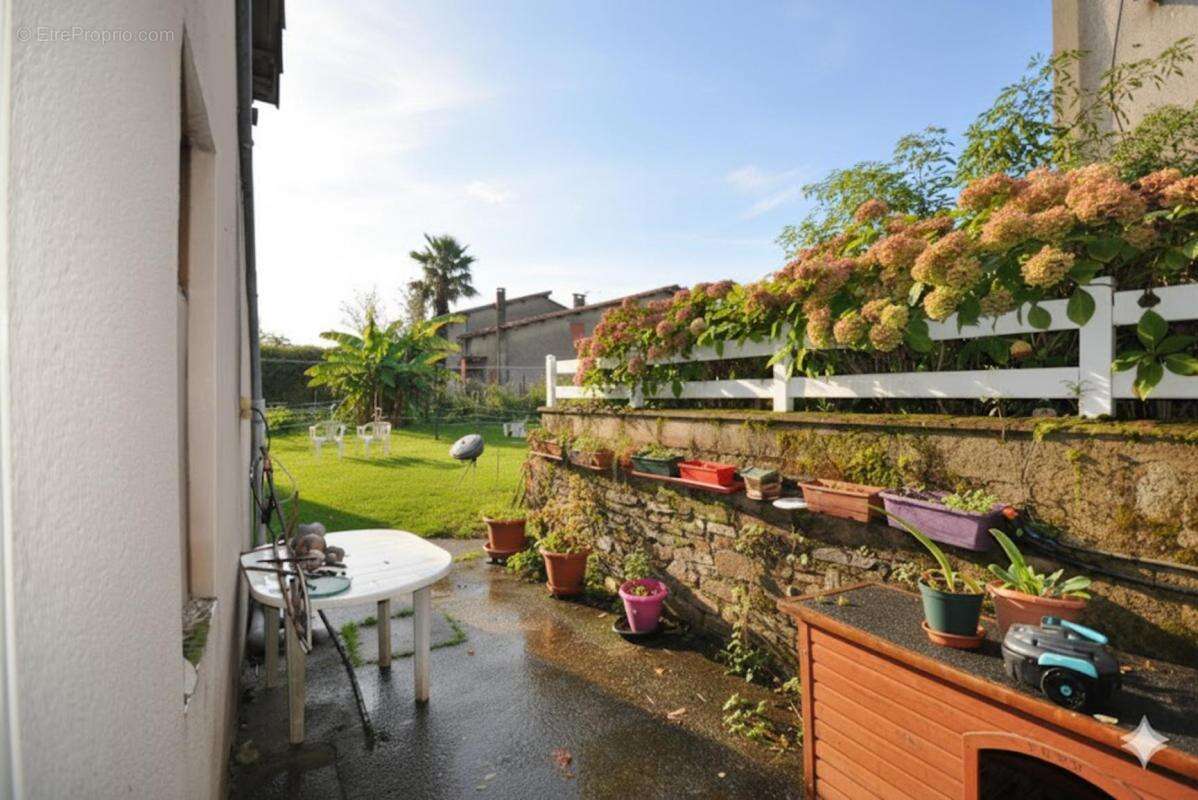 Maison à VILLEFRANCHE-D&#039;ALBIGEOIS