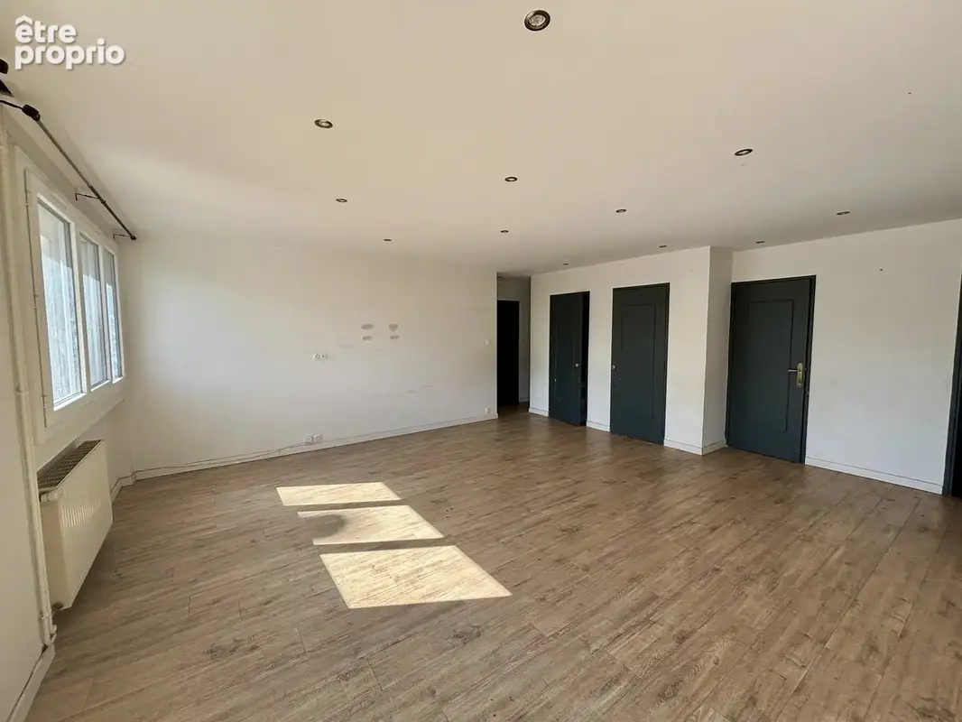 T4 avec balcon et parking dans résidence sécurisée - photo 3