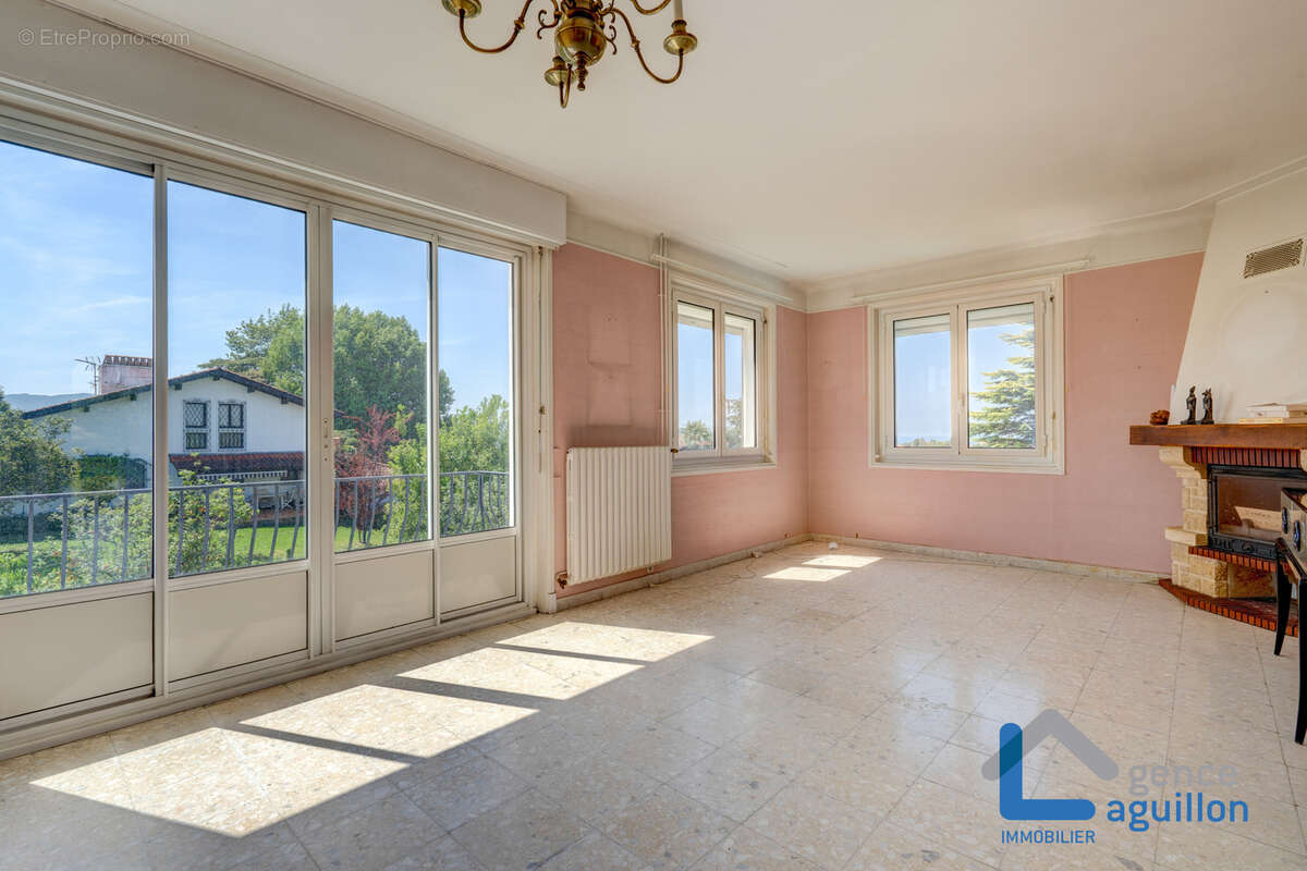 Maison de 170m2 comprenant deux appartements t3 - photo 17