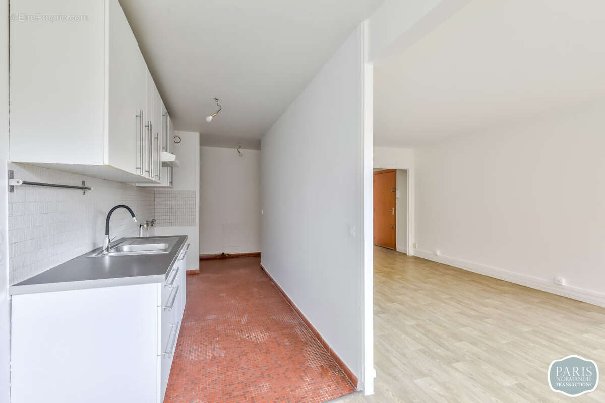 Appartement à PARIS-15E