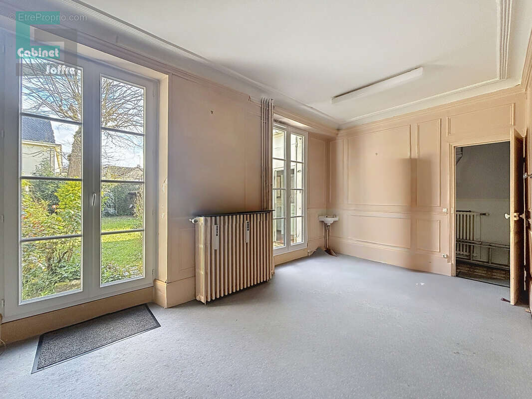 Maison à FONTAINEBLEAU