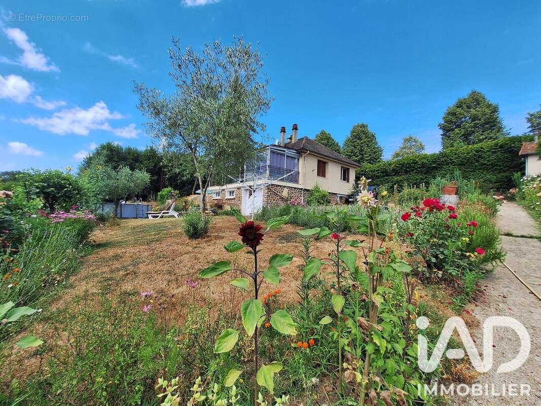 Photo 1 - Maison à LUCHE-PRINGE