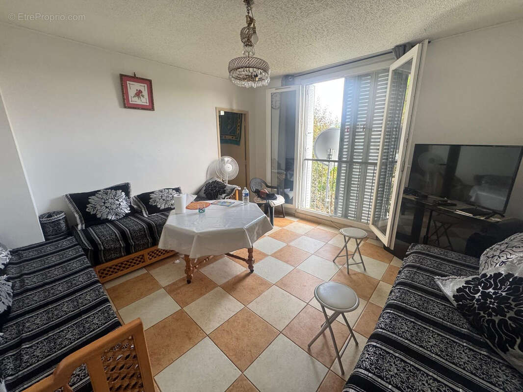 Valréas - appartement t3 - 2 chambres - photo 2
