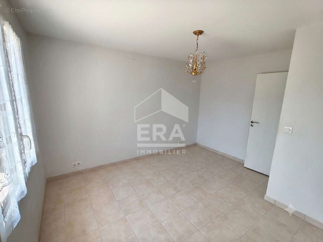 Maison 114m² à saint-front-de-pradoux - photo 10