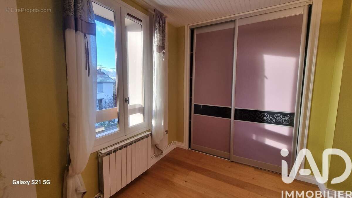 Maison 202 m² à Messeix  - photo 7