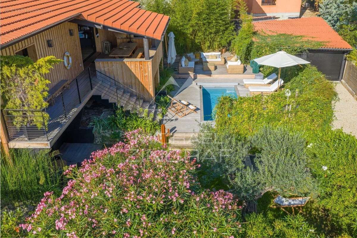 Maison à LE BOUSCAT