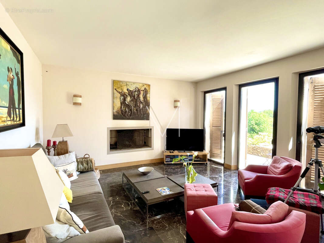 Maison à LA CROIX-VALMER