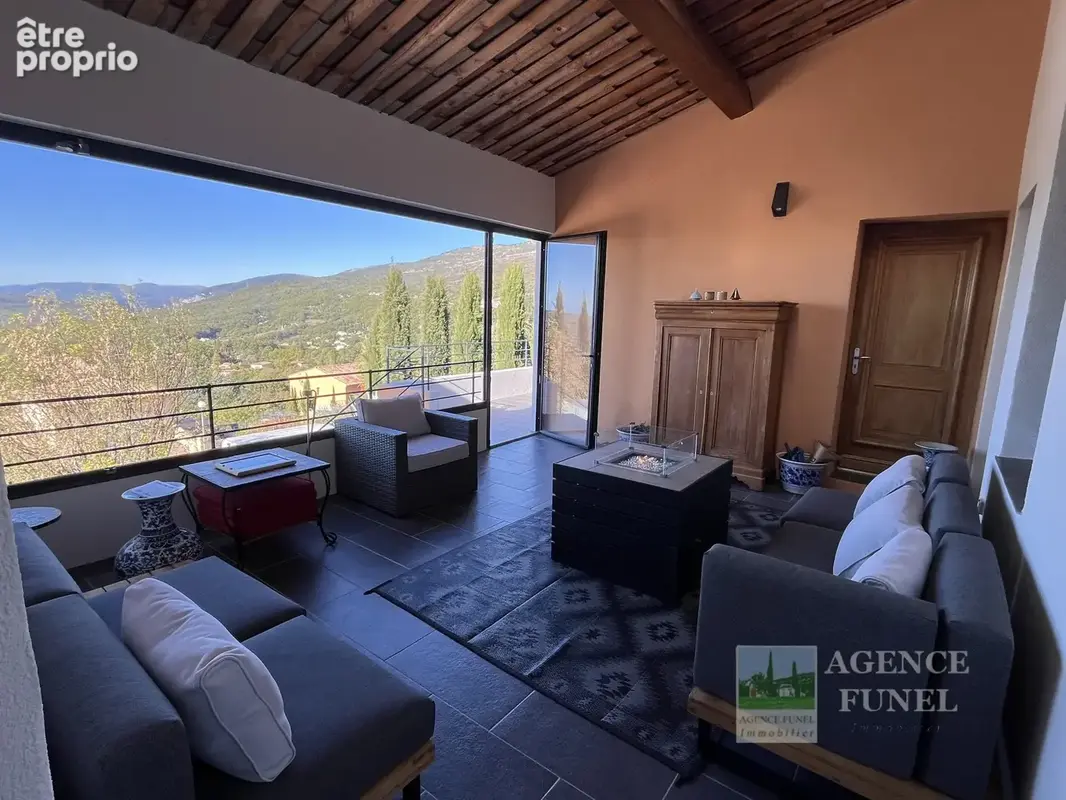 Splendide Villa Contemporaine 5 Chambres - Terrain 1699 m2 avec Piscine - Vue Panoramique - Espace bien-être - photo 6
