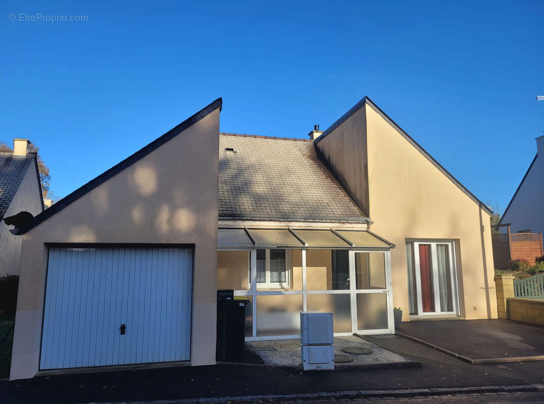 Maison à SAINT-OUEN-DES-ALLEUX