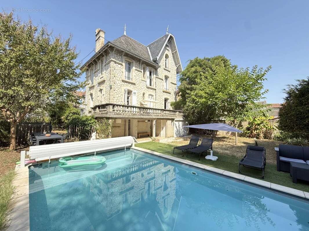 Maison à SAINTE-FOY-LA-GRANDE