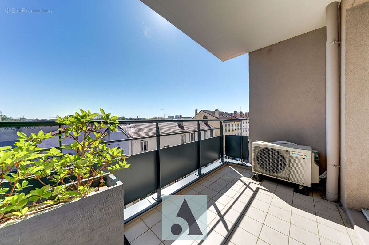 Appartement à LYON-7E
