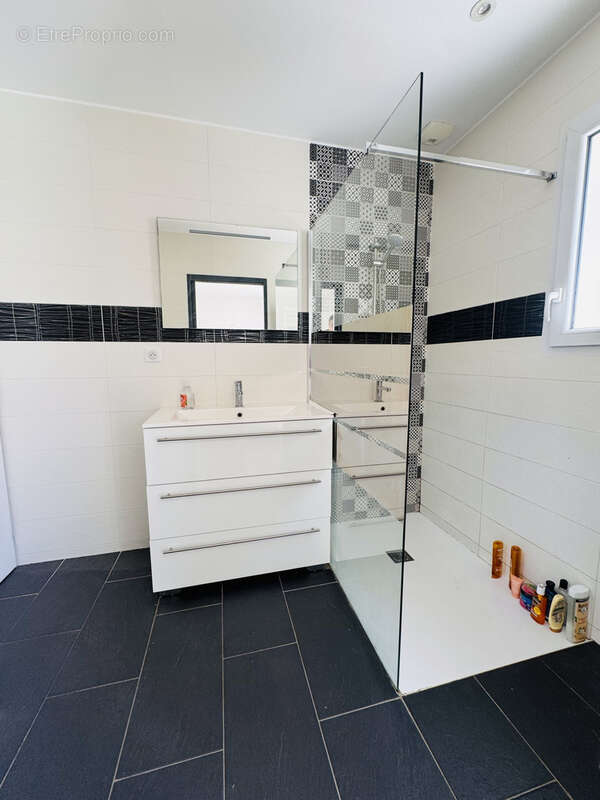 Maison à TALMONT-SAINT-HILAIRE