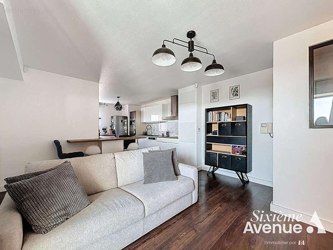 Appartement à DECINES-CHARPIEU