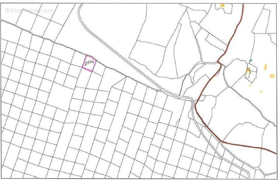   - Terrain à CHATEAUDOUBLE