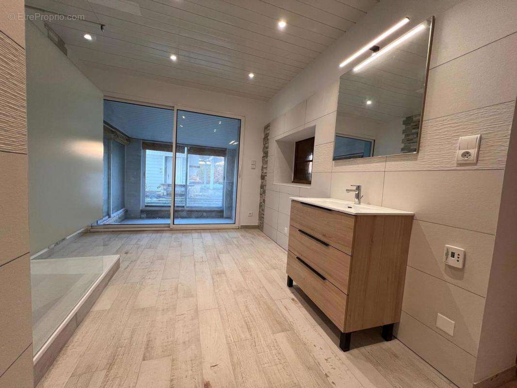 Appartement à LA PRETIERE