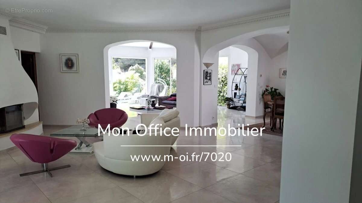 Maison à MEYREUIL