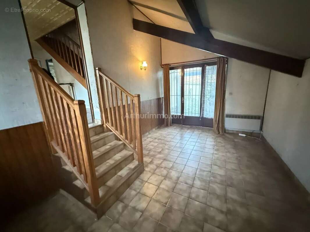 Maison à SOISY-SUR-SEINE