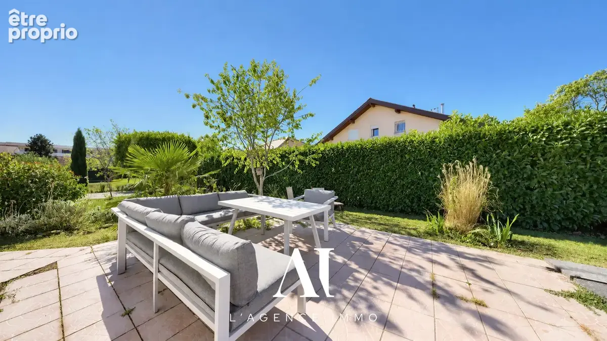 Maison 7 pièces 165 m² à vendre à Cessy (01170) - photo 8