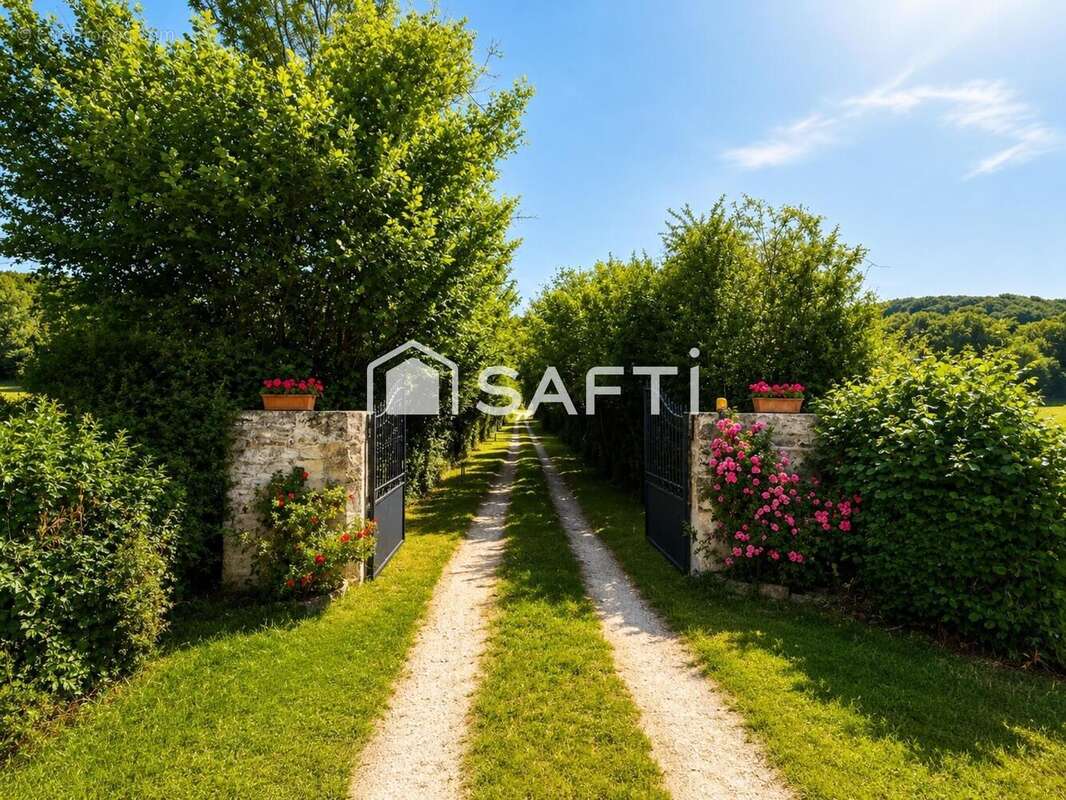 Photo 4 - Maison à CESSY-LES-BOIS