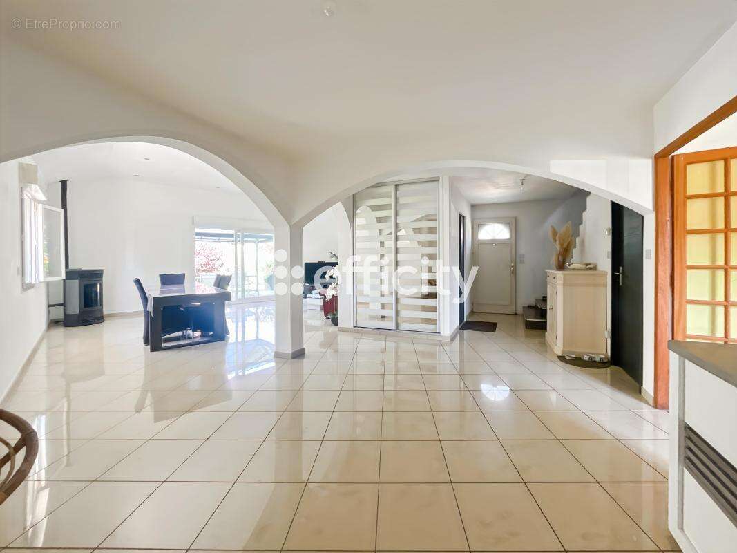 Maison à THYEZ