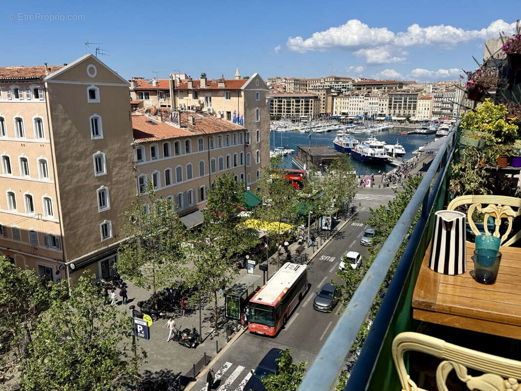 Appartement à MARSEILLE-1E