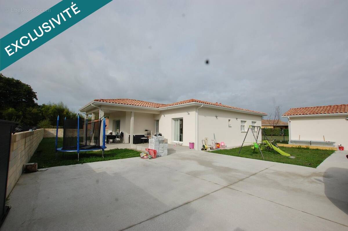 Photo 1 - Maison à ETAULIERS