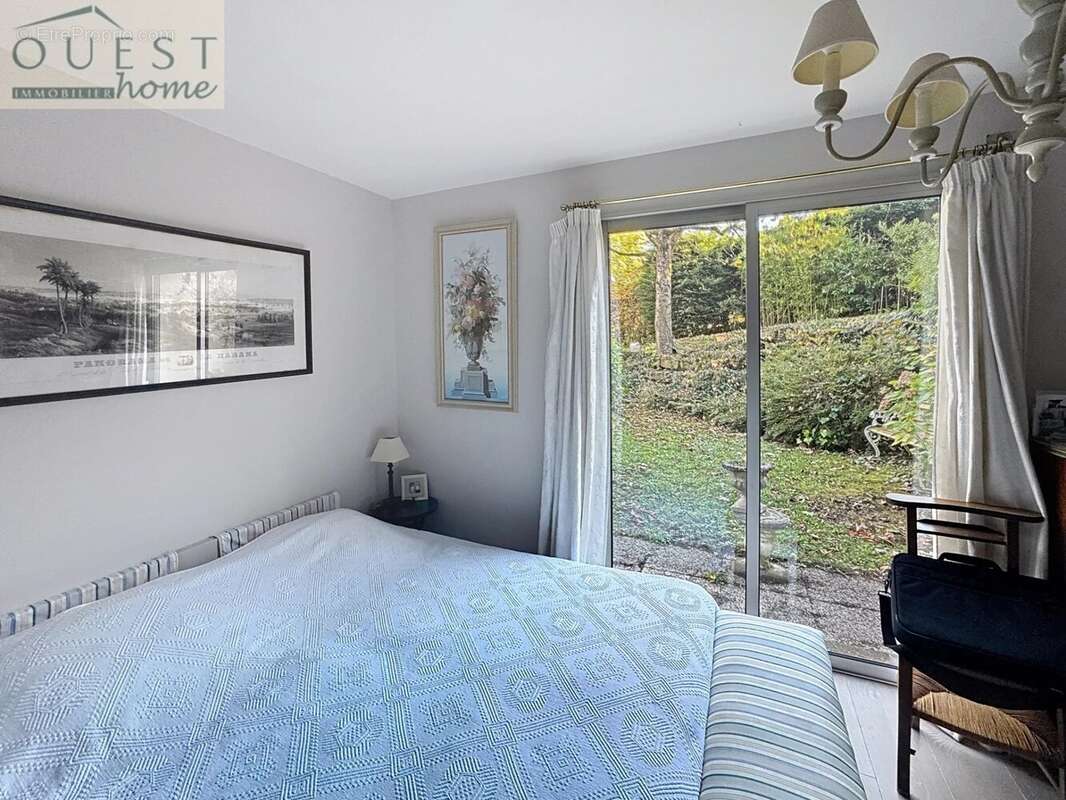 Maison à CHARBONNIERES-LES-BAINS