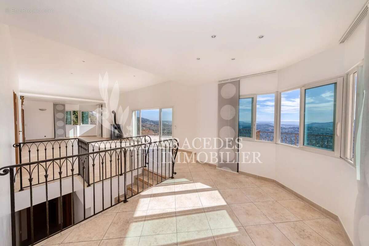 Maison à SPERACEDES